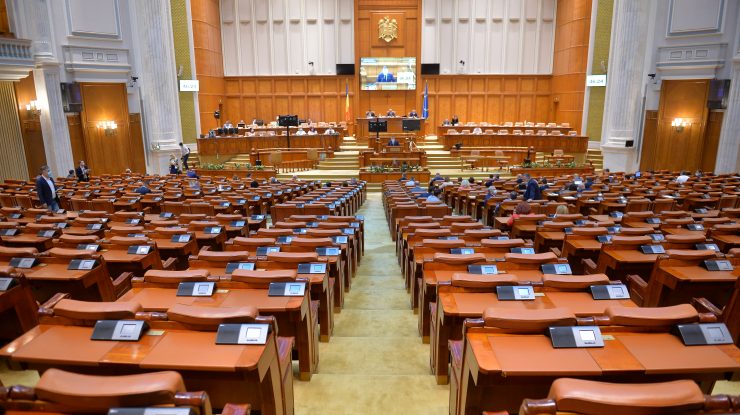 Mai mulți angajați ai Camerei Deputaților au Covid-19