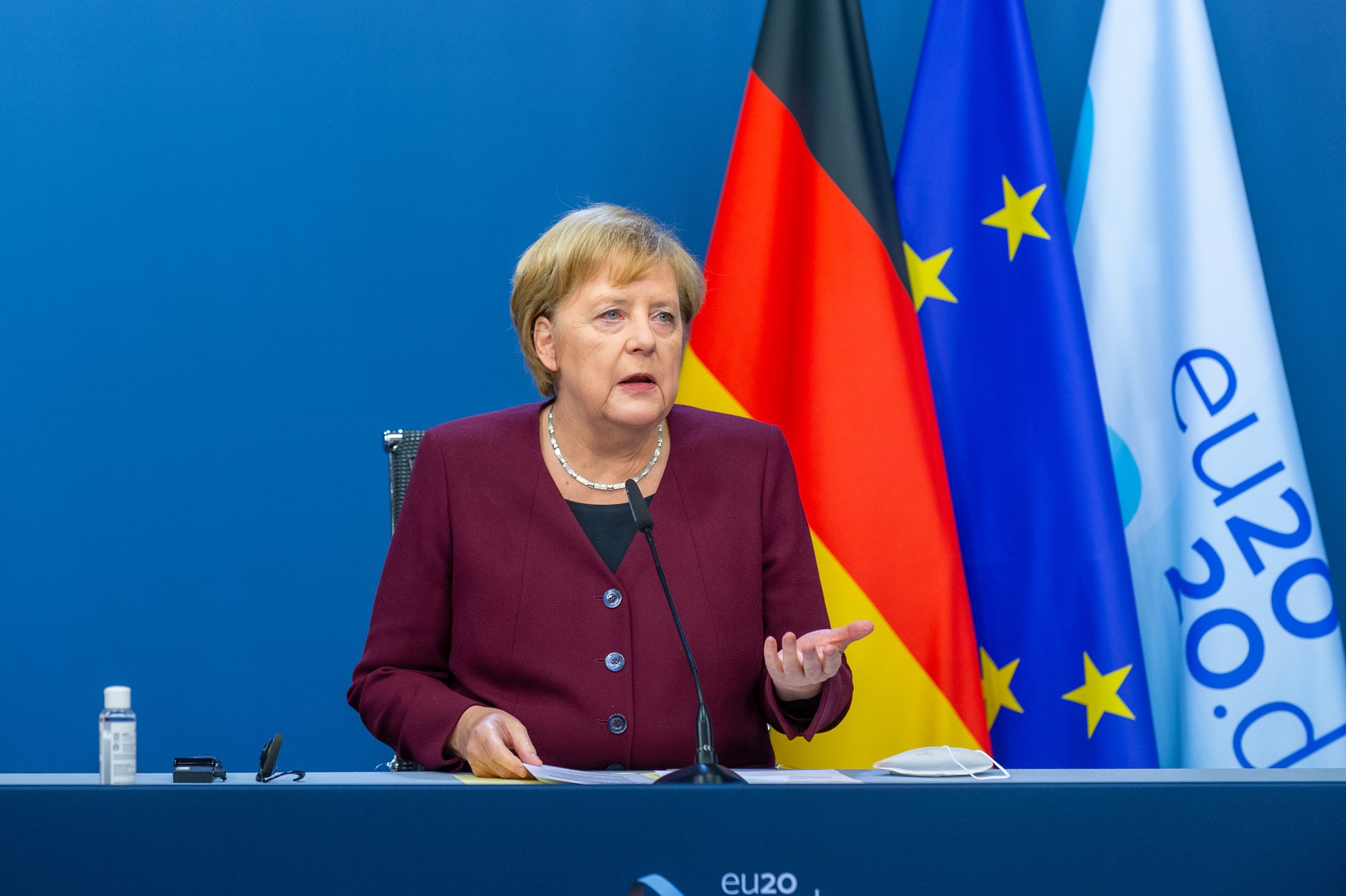 Angela Merkel a anulat summitul special al Uniunii Europene din cauza pandemiei