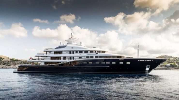 Magic Johnson, legenda de la LA Lakers, cheltuiește, săptămânal, o avere, pentru a se distra