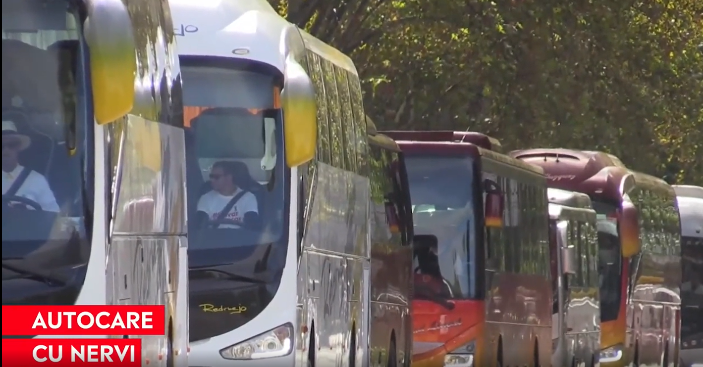 Stare de urgență în Spania. 300 șoferi de autocar au inundat centrul Madridului în zgomot de claxoane