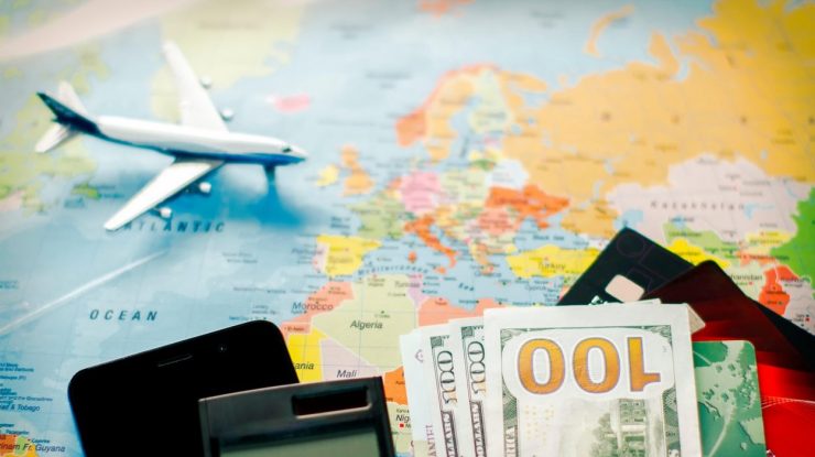 Industria aviatică, în criză. CEO Qatar Airways: „E absolut necesar ca guvernele să susțină companiile”