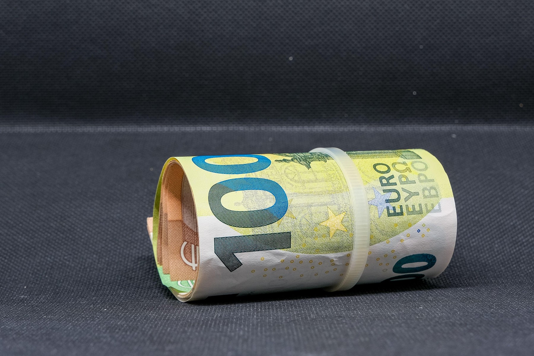 UE alocă miliarde de euro statelor membre pentru sprijinirea sistemelor de sănătate, România nu le accesează