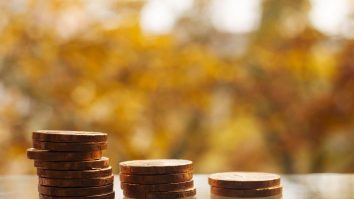 Bani mulți de la stat. Cu ce se ocupă bugetarul care câștigă 38.000 de lei pe lună