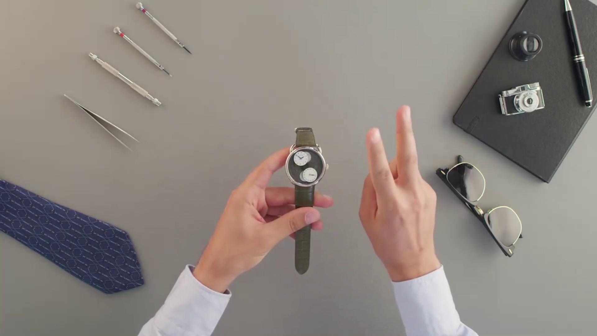 Hermès a lansat o ediție limitată a ceasului din meteorit. Cât costă