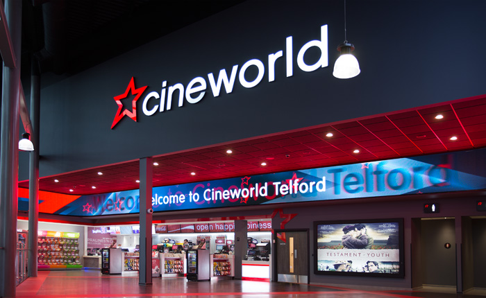 Lanțul de cinematografe Cineworld s-ar putea închide. Mii de locuri de muncă sunt în pericol