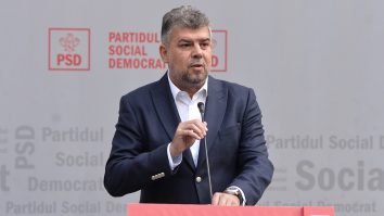 Marcel Ciolacu, amendat după ce a fost surprins la masă la restaurant cu alte 11 persoane