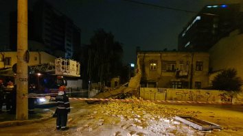 Clădire monument istoric, prăbușită în Capitală. Șase persoane au fost evacuate