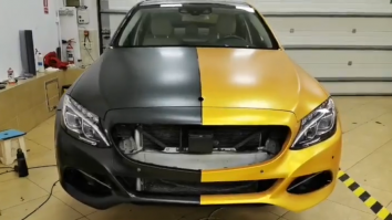 Schimbă complet design-ul mașinii. Ce metodă poți să folosești și cât te costă