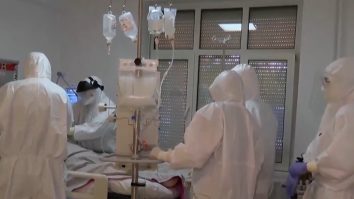 Țara în care reanimarea le va fi refuzată bătrânilor bolnavi de Covid-19