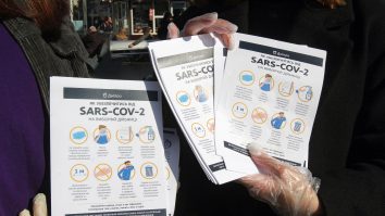 Județul care reinventează nevoile. La ce sunt folosiți voluntarii COVID-19