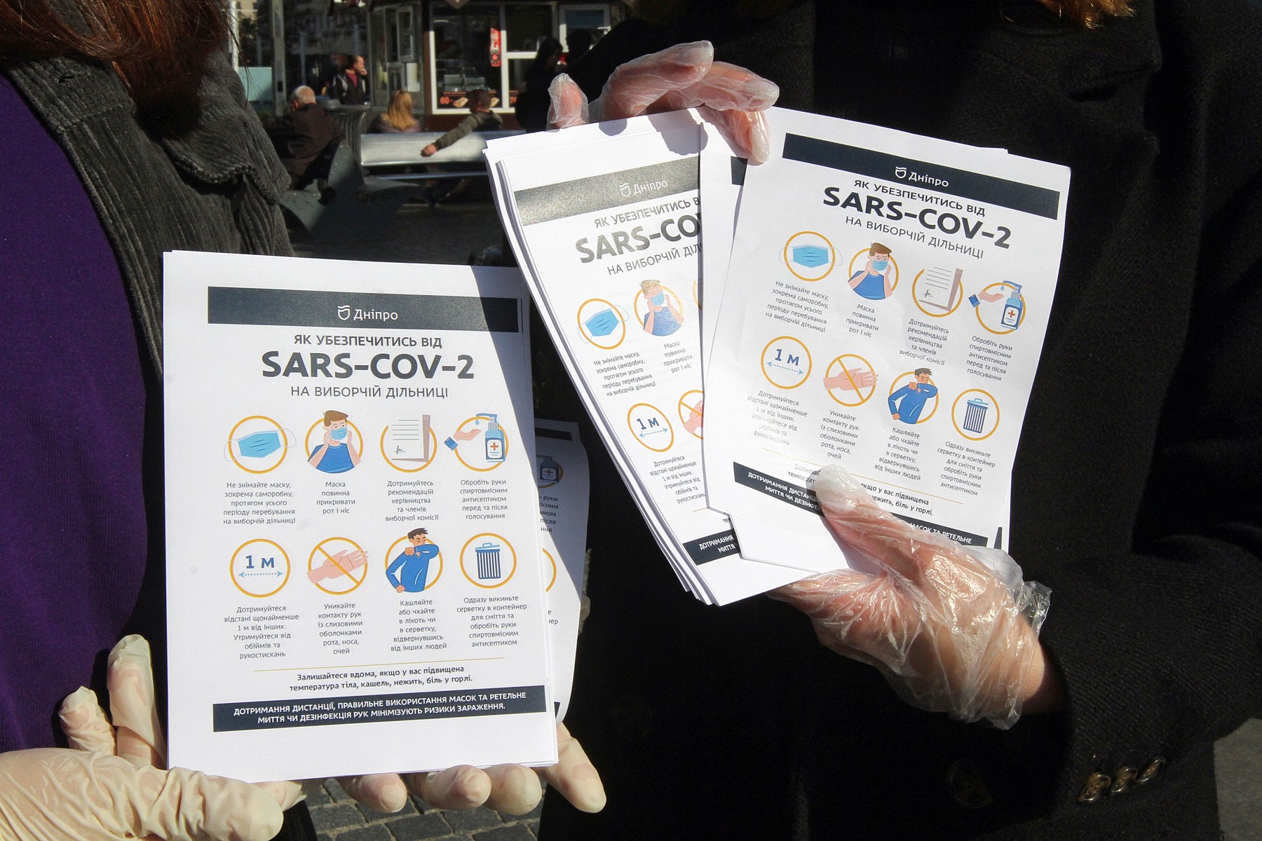 Județul care reinventează nevoile. La ce sunt folosiți voluntarii COVID-19