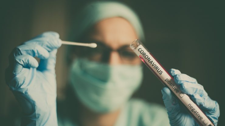 FT: De ce mor mai puțin oameni în al doilea val al pandemiei, deși numărul de îmbolnăviri crește