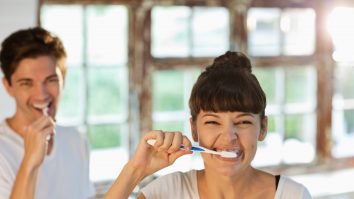 Riscurile unei sănătăți orale precare: De la Alzheimer și diabet, până la boli cardiovasculare