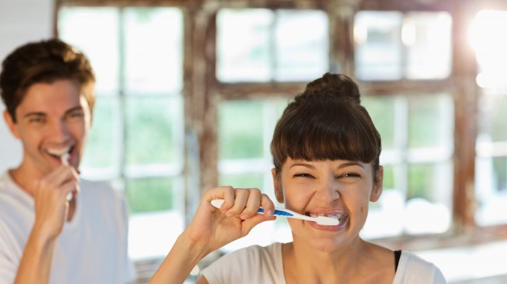 Riscurile unei sănătăți orale precare: De la Alzheimer și diabet, până la boli cardiovasculare