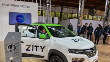 Francezii, revoltați de Dacia made in China. Ion Iordache: ”În 2022-2023 la Mioveni se vor fabrica mașini electrice”