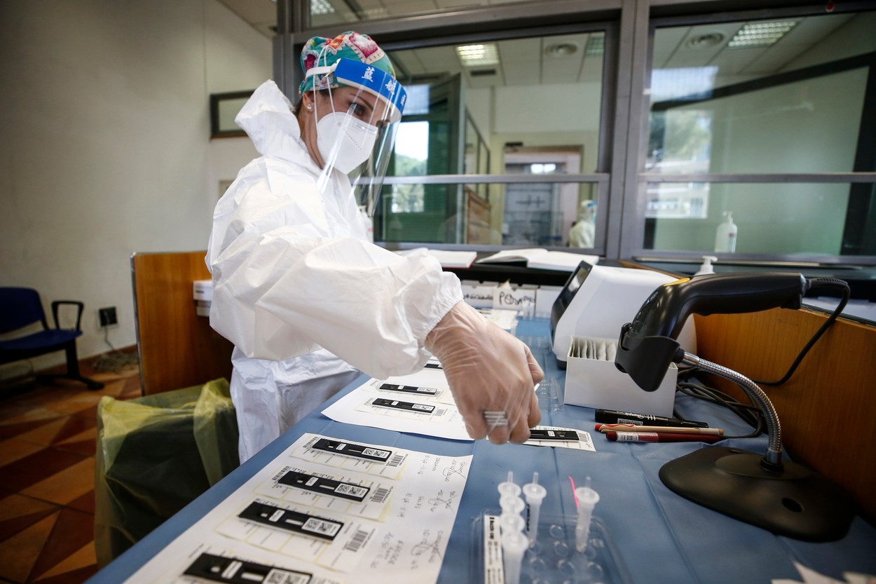 Italia: Aproape 9.000 de cazuri de coronavirus. Un nou record zilnic de la începutul pandemiei