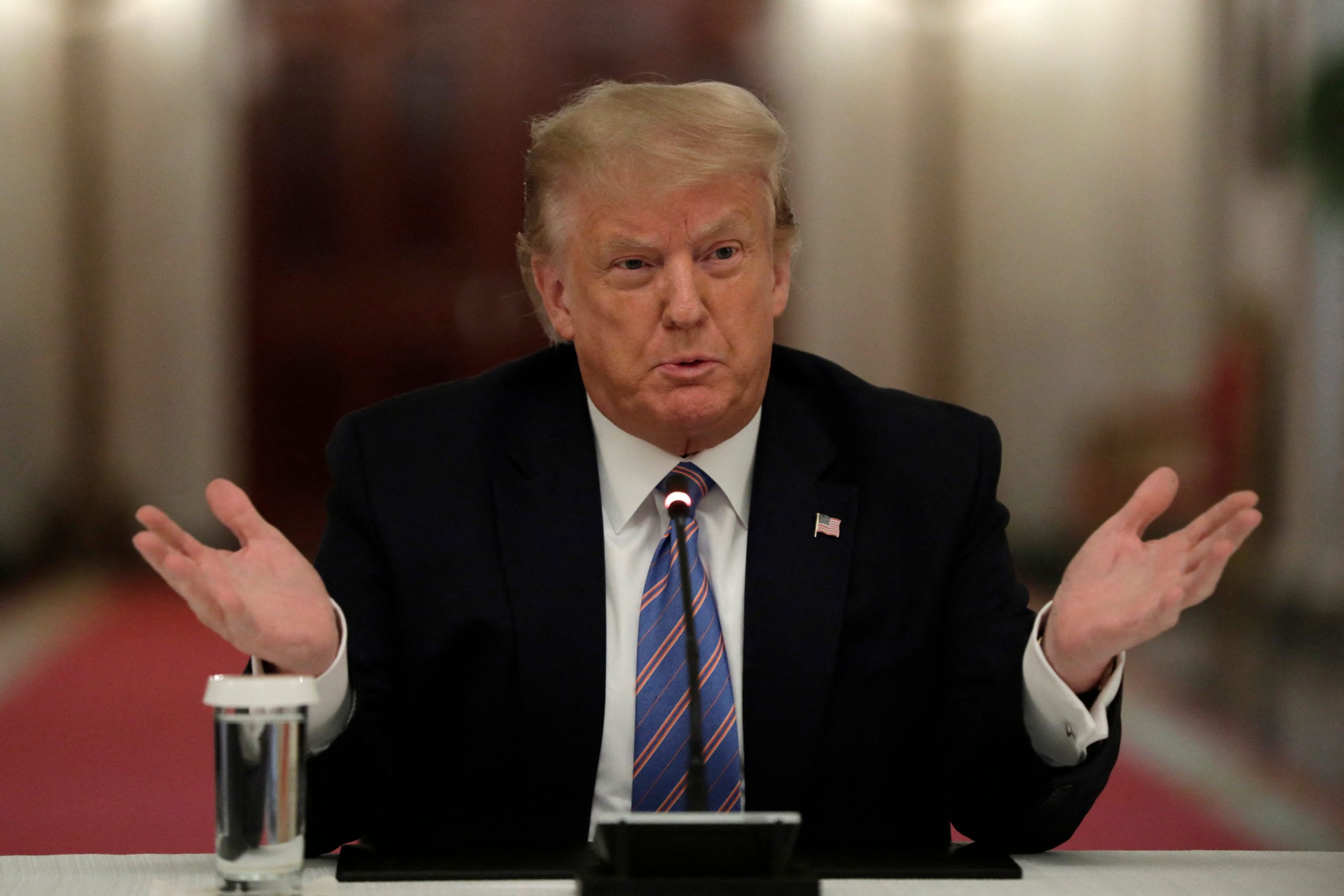 Trump va fi externat în această noapte: „Mă simt foarte bine. Nu vă temeți de COVID”