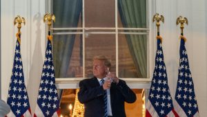 Ce scrie presa americană despre externarea lui Trump: „A minimizat pericolul Covid-19 când s-a întors la Casa Albă“