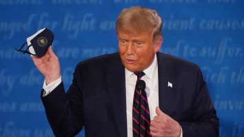 Ce tratament ar trebui să testeze Trump împotriva Covid-19, în funcție de recomandările făcute chiar de el