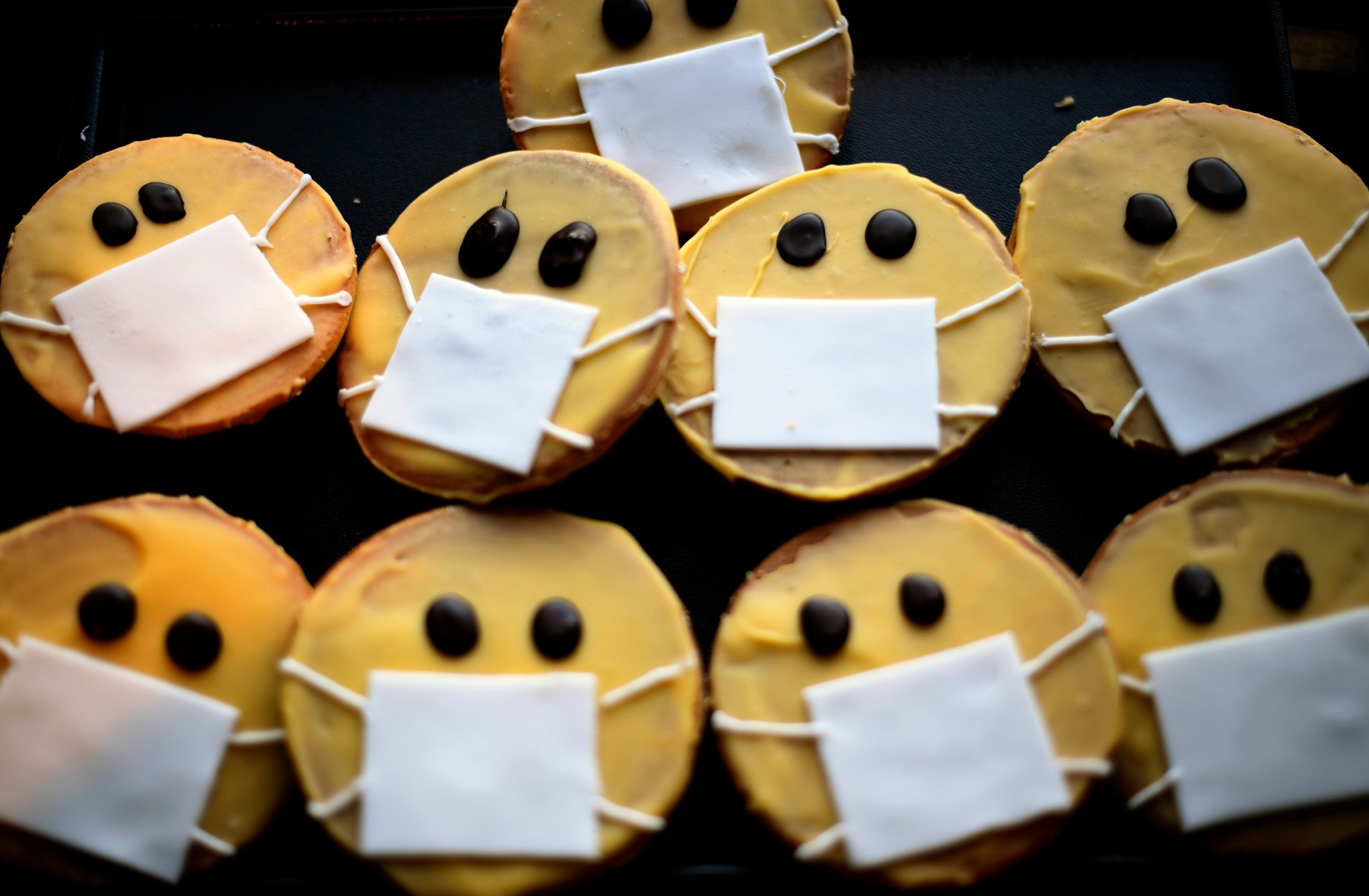 13 adolescenți duși la spital, după ce au mâncat dulciuri cu canabis