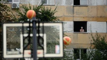 „Noaptea minții“: 8 elevi au fost ridicați din curtea școlii și duși la Poliție. Părinte: „L-au ținut închis 2 ore“