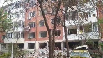 Explozie puternică într-un bloc din centrul oraşului Galaţi. Mai multe apartamente au fost distruse