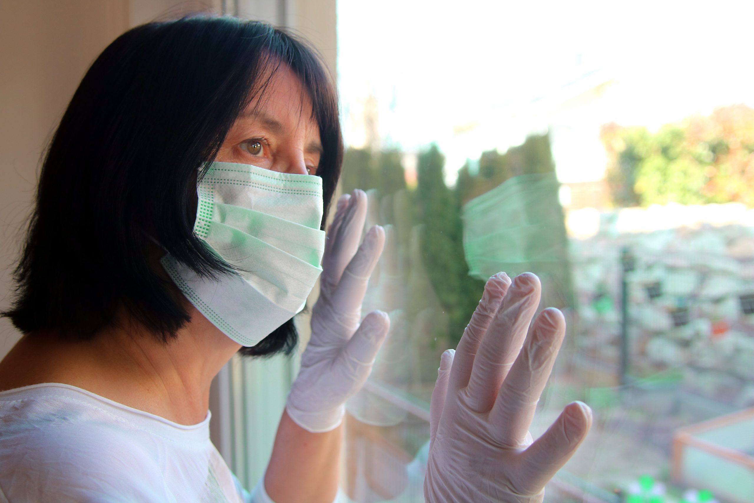 OMS: Reducerea perioadei de autoizolare este riscantă. Situația ar putea scăpa de sub control