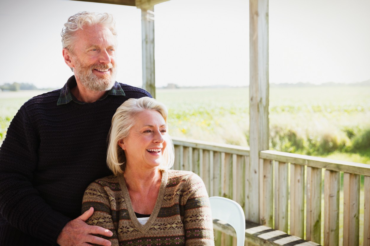 De ce femeile trăiesc mai mult decât bărbații. Explicația unui medic androlog