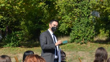 Facultatea de Jurnalism a deschis anul universitar în Grădina Botanică, cu măști și distanțare