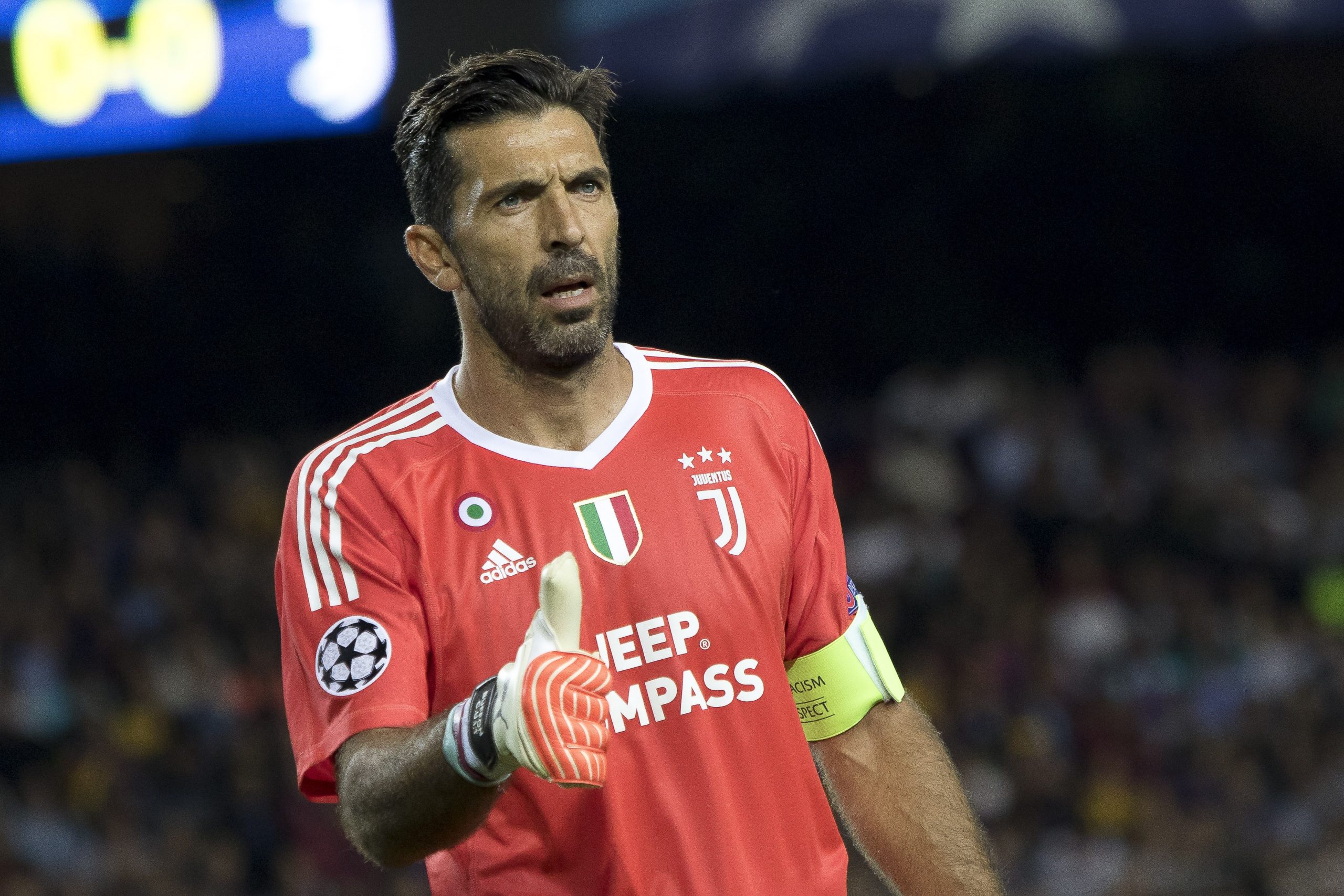 „Gigi” Buffon a atins o bornă istorică. Portarul lui Juve a depăşit recordul de apariţii în Serie A al lui Paolo Maldini