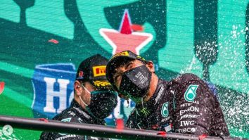 Hamilton a stabilit cel mai rapid tur al Grand Prix-ului și a bătut recordul de victorii al lui Schumacher