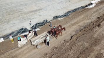 O dronă a filmat un jaf pe șantierul drumului expres Pitești – Craiova. Cum a reacționat Poliția. VIDEO