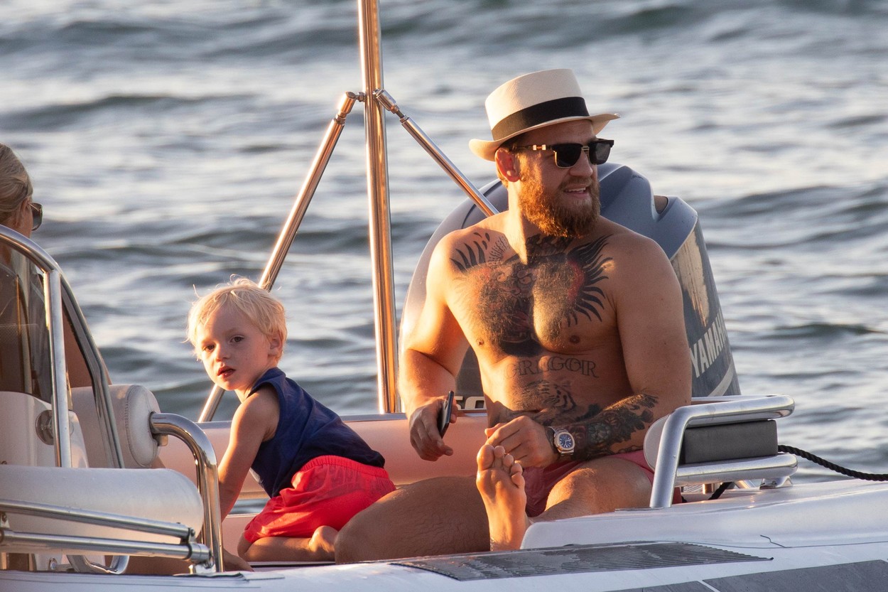 Iahtul de 3 milioane de euro cu care se fălește McGregor. Doar 63 de modele vor fi produse