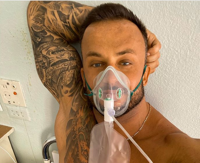 Un influencer urmărit de 1 milion de oameni a murit de COVID-19, deși era convins că virusul nu există