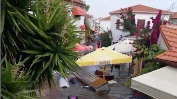 VIDEO: Momentul în care valurile produse de cutremur inundă străzile din Samos și Izmir