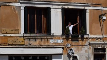 Restricții noi în Italia. Autoritățile se așteaptă la noi proteste. Reacția premierului Giuseppe Conte