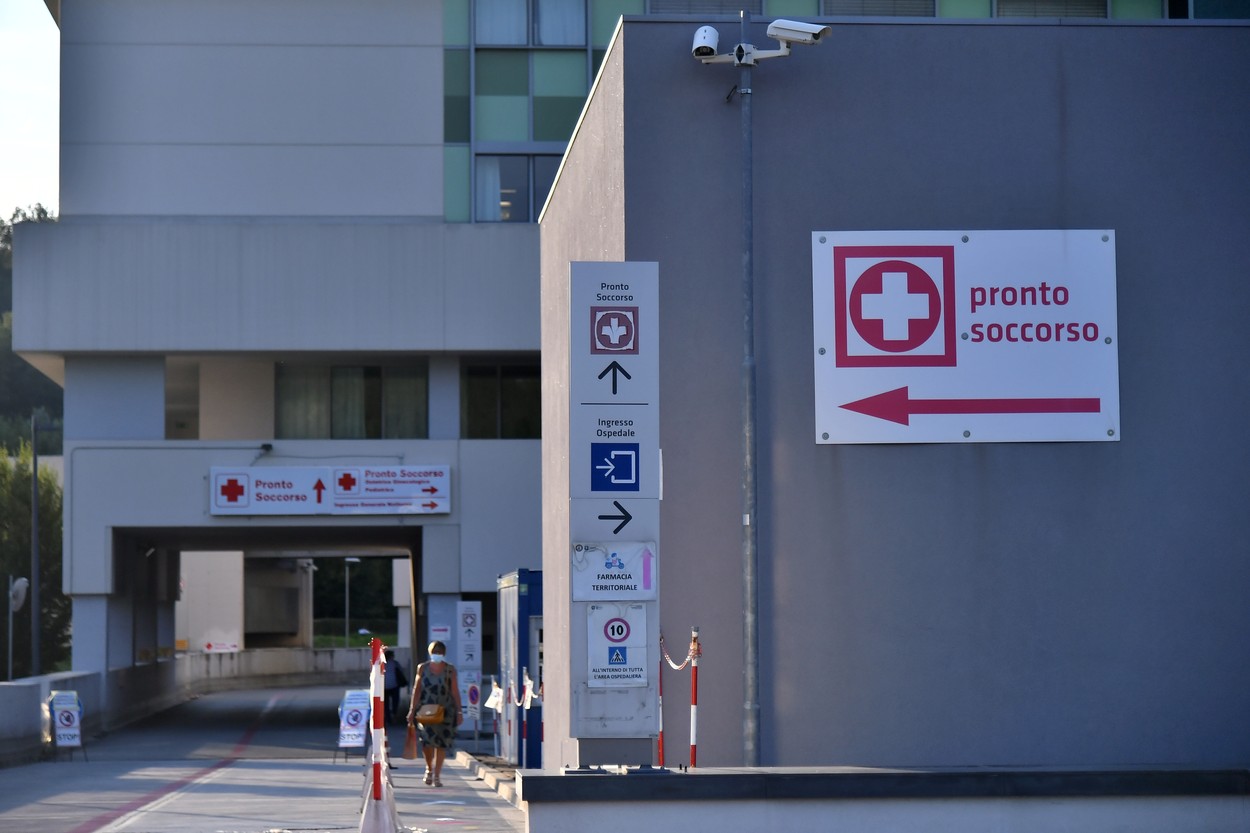 Coronavirus. Italia a înregistrat azi peste 15.000 de cazuri noi. Mai mult de 4.000 sunt în Lombardia. Lazio intră în carantină