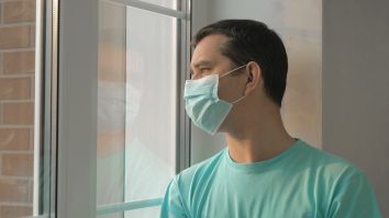 Marea Britanie vrea să reducă perioada de izolare la 10 sau chiar 7 zile