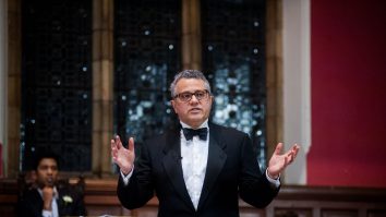 Jeffrey Toobin, suspendat din funcție pentru incidentul de pe Zoom. „Nu știam că am camera pornită. Credeam că nu mă vede nimeni”