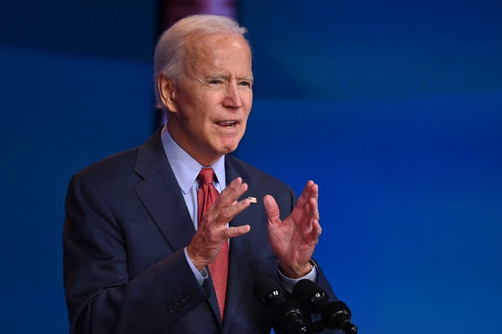 Joe Biden cere încetarea violenţelor la protestele antirasism: „Nu există nicio scuză pentru furturile din magazine“