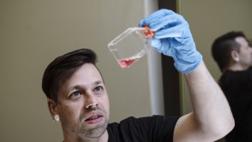 Povestea fostului cercetător NASA care a încercat să dezvolte un vaccin anti-Covid acasă. Ce rezultate a obținut