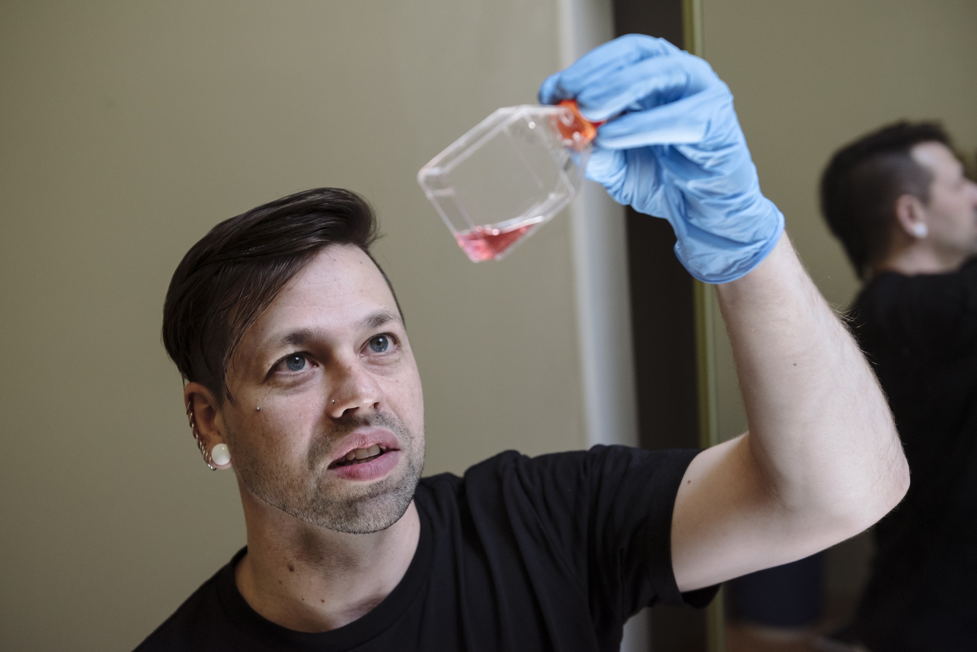 Povestea fostului cercetător NASA care a încercat să dezvolte un vaccin anti-Covid acasă. Ce rezultate a obținut