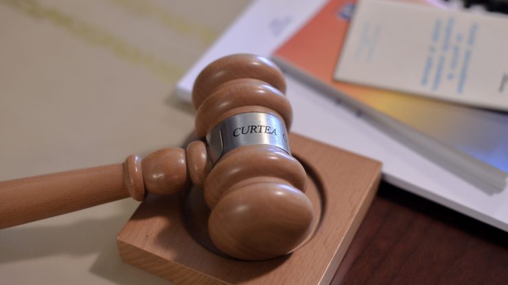 Motivare CCR: Alegerile pot fi amânate cu trei luni, până în martie, dacă Parlamentul decide printr-o lege ordinară sau organică acest lucru