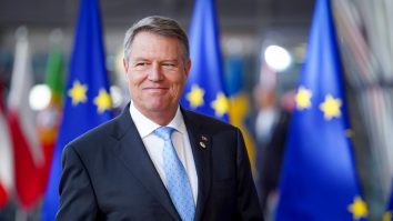 Klaus Iohannis: Implicarea Armatei în lupta cu Covid-19 a fost exemplară