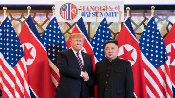 Kim Jong-un i-a trimis o scrisoare de susținere lui Donald Trump. Îi dorește însănătoșire grabnică
