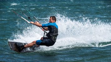 Un nou sport prinde amploare și în România. Sportul interzis persoanelor sub 35 de kilograme