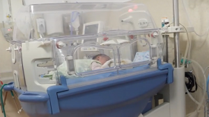 19 bebeluşi sunt în pericol de moarte la Marie Curie, iar banii promişi de Ministerul Sănătăţii sunt încă pe drum