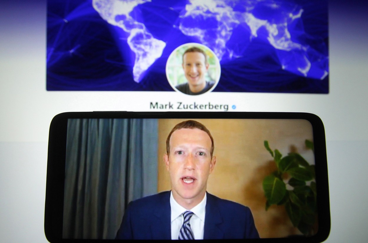 Șeful Facebook a rămas fără internet în timpul audierii în Senatul SUA. Senator: „Știm sentimentul domnule Zuckerberg”