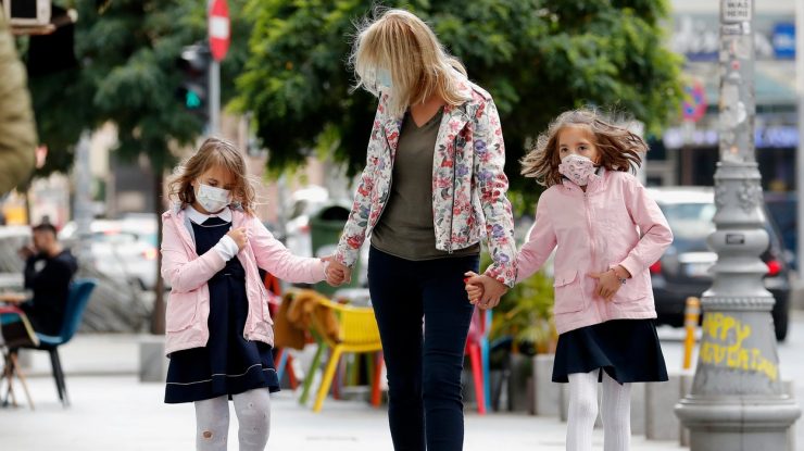 CNSU: Excepții de la purtatul măștii și lista țărilor pentru care se impune carantina la intrarea în România