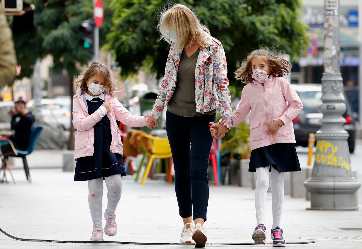 CNSU: Excepții de la purtatul măștii și lista țărilor pentru care se impune carantina la intrarea în România